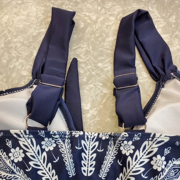 🏊‍♀️👙 NWOT swim top & shorts size Small - Picture 8 of 16